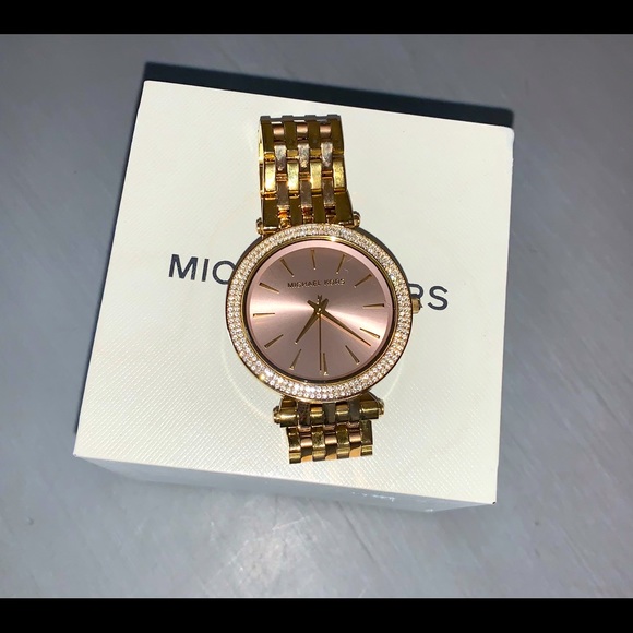 Jewelry - Michael Kors Watch in Perfect Condition